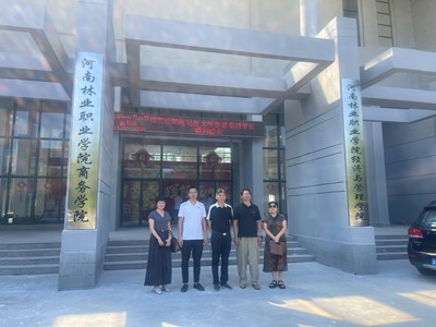 工会慰问建春门教学点，积极筹建“职工小家”