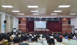 信息工程学院召开2025届毕业生实习动员大会